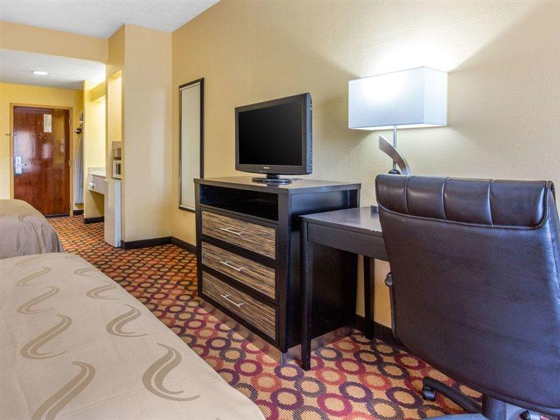 Quality Inn & Suites Montgomery East Carmichael Rd Dış mekan fotoğraf