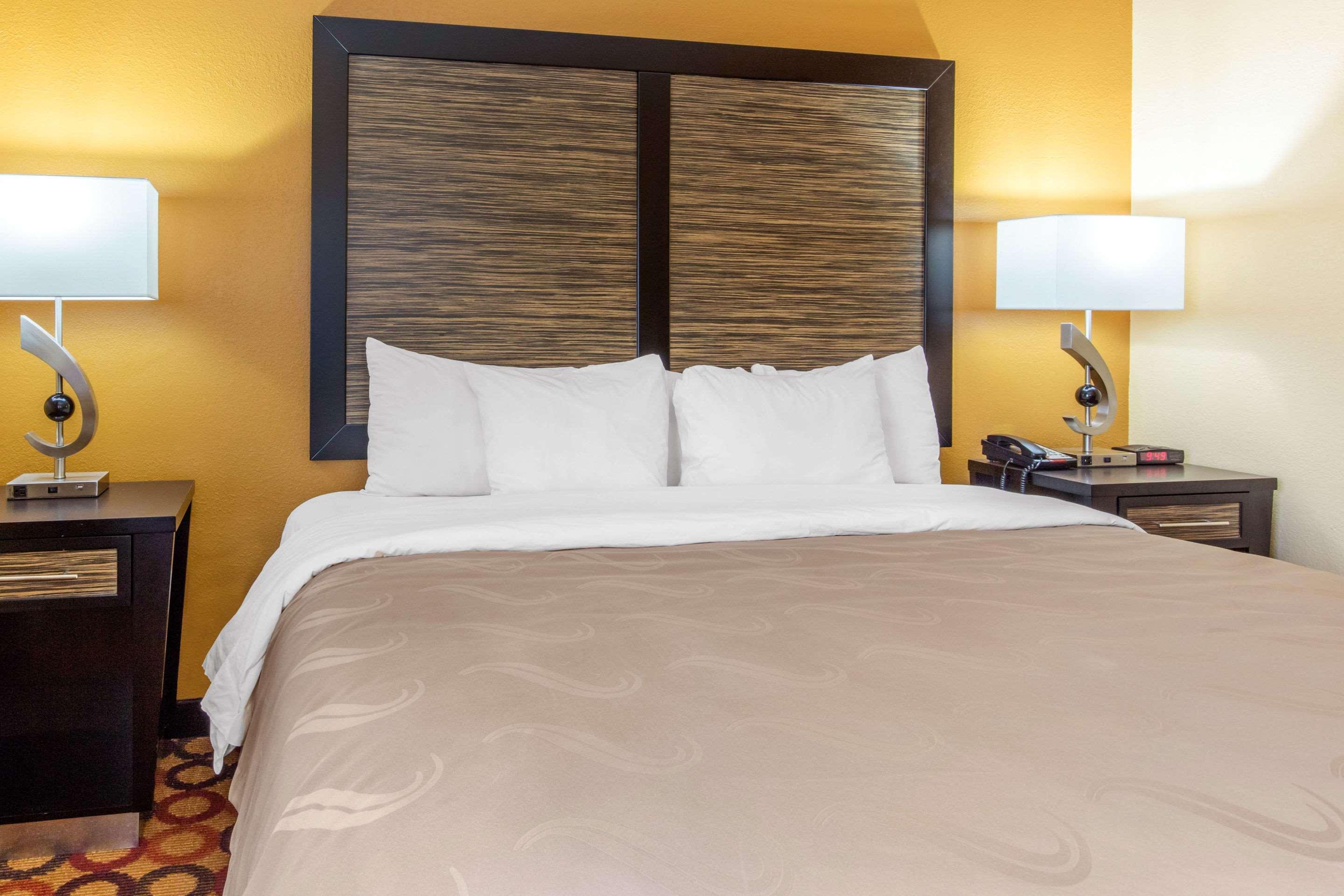 Quality Inn & Suites Montgomery East Carmichael Rd Dış mekan fotoğraf