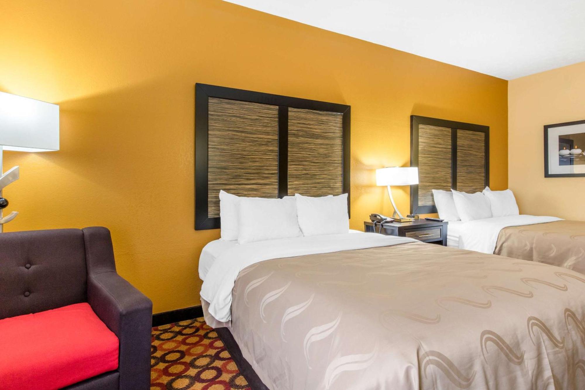 Quality Inn & Suites Montgomery East Carmichael Rd Dış mekan fotoğraf