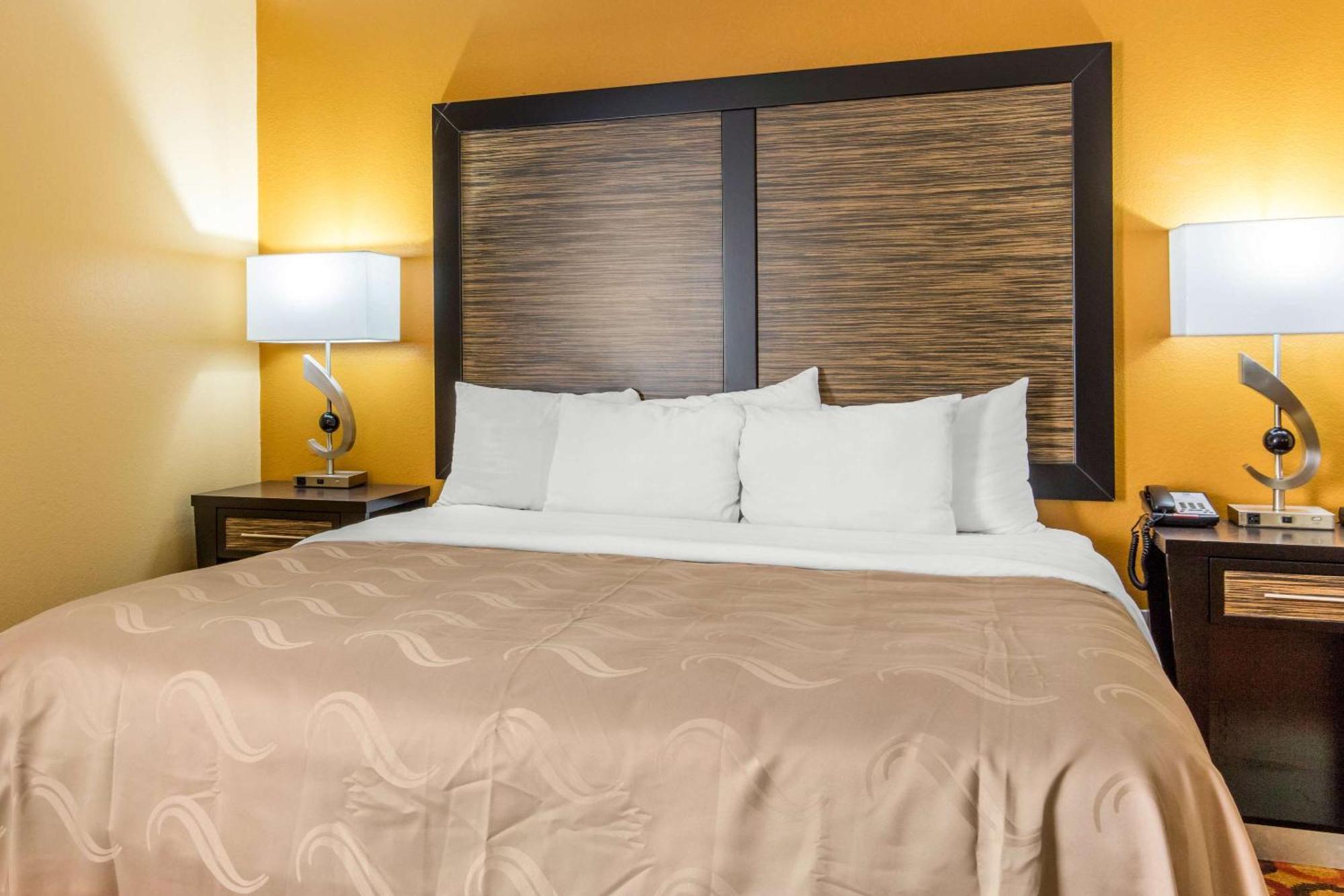 Quality Inn & Suites Montgomery East Carmichael Rd Dış mekan fotoğraf