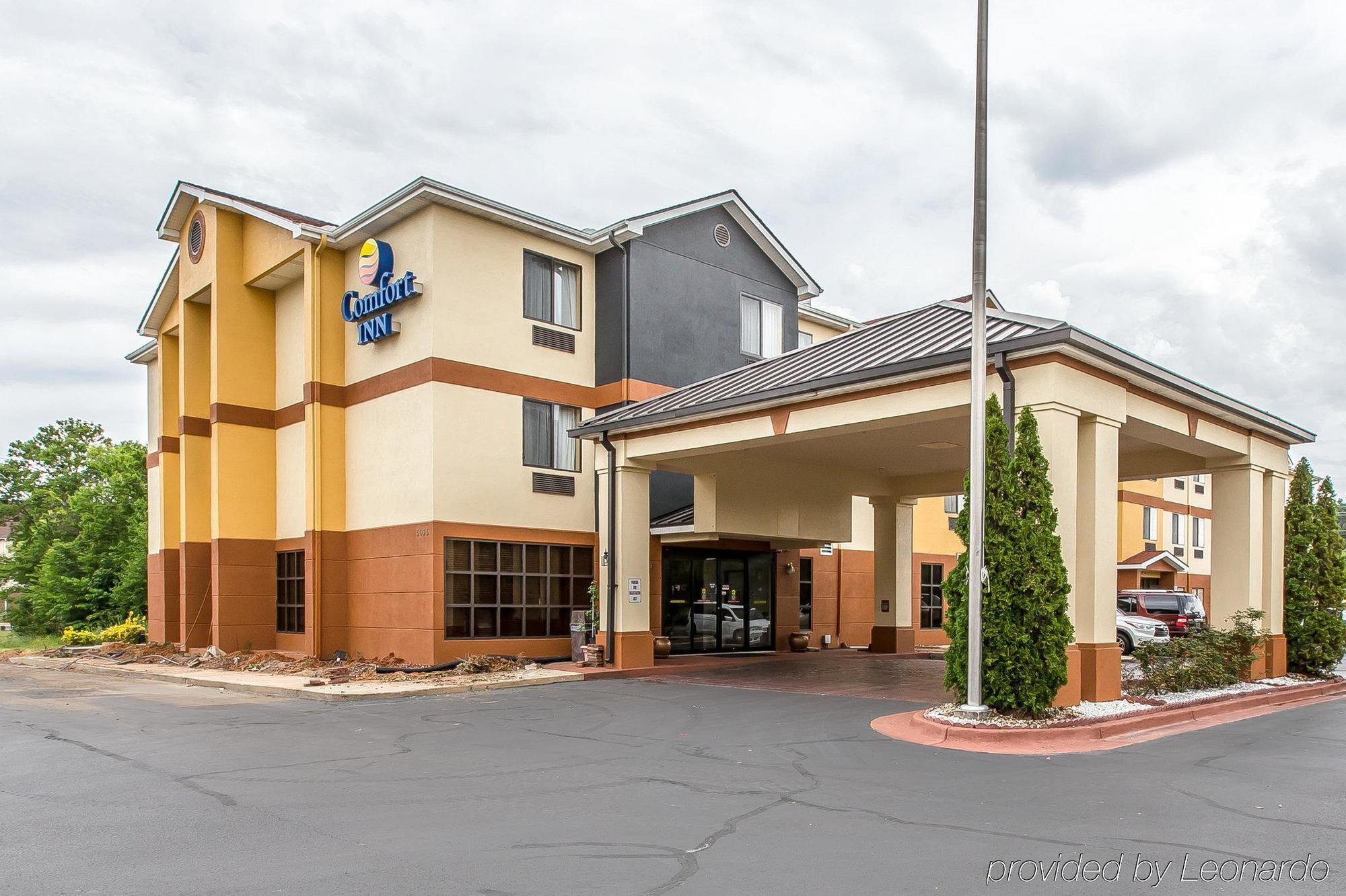Quality Inn & Suites Montgomery East Carmichael Rd Dış mekan fotoğraf