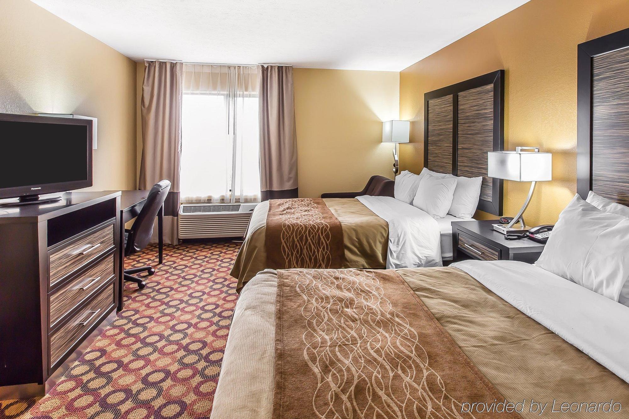 Quality Inn & Suites Montgomery East Carmichael Rd Dış mekan fotoğraf