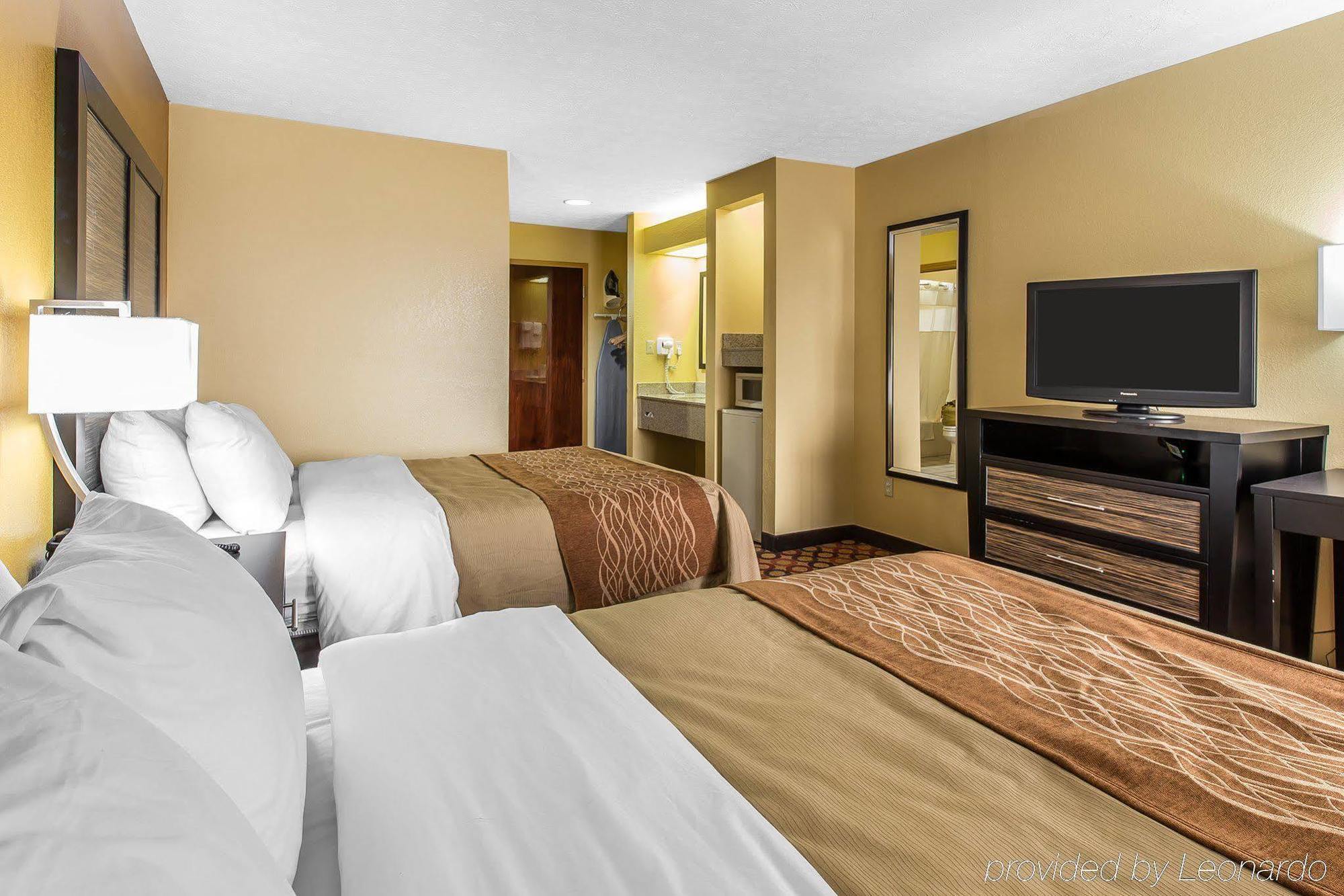 Quality Inn & Suites Montgomery East Carmichael Rd Dış mekan fotoğraf